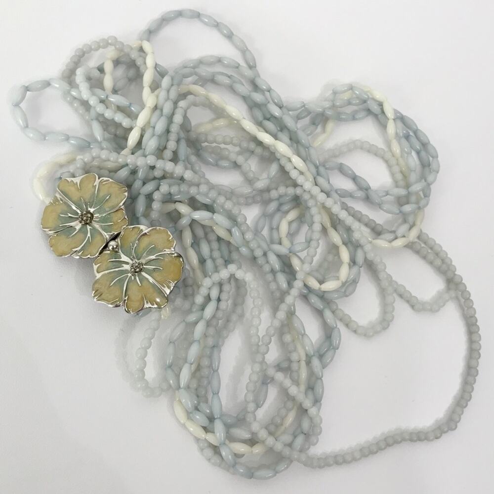 Signed 1970s TRIFARI Enameled Blue Cream Tropical Flower Box Clasp Necklace